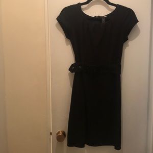 H and M black belted short sleeve dress